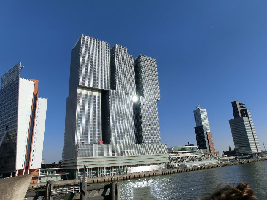 Das DE Rotterdam, die Vertical City mit dem Hotel nhow