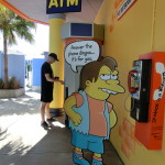 Geldautomat (funktioniert!) am Kwik-E-Mart in Springfield