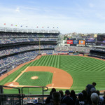 Innenansicht des New York Yankees Stadium 20 Minuten vor dem Spiel