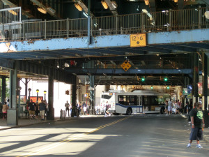 Unter der Subway-Station "161 Street Yankee Stadium"