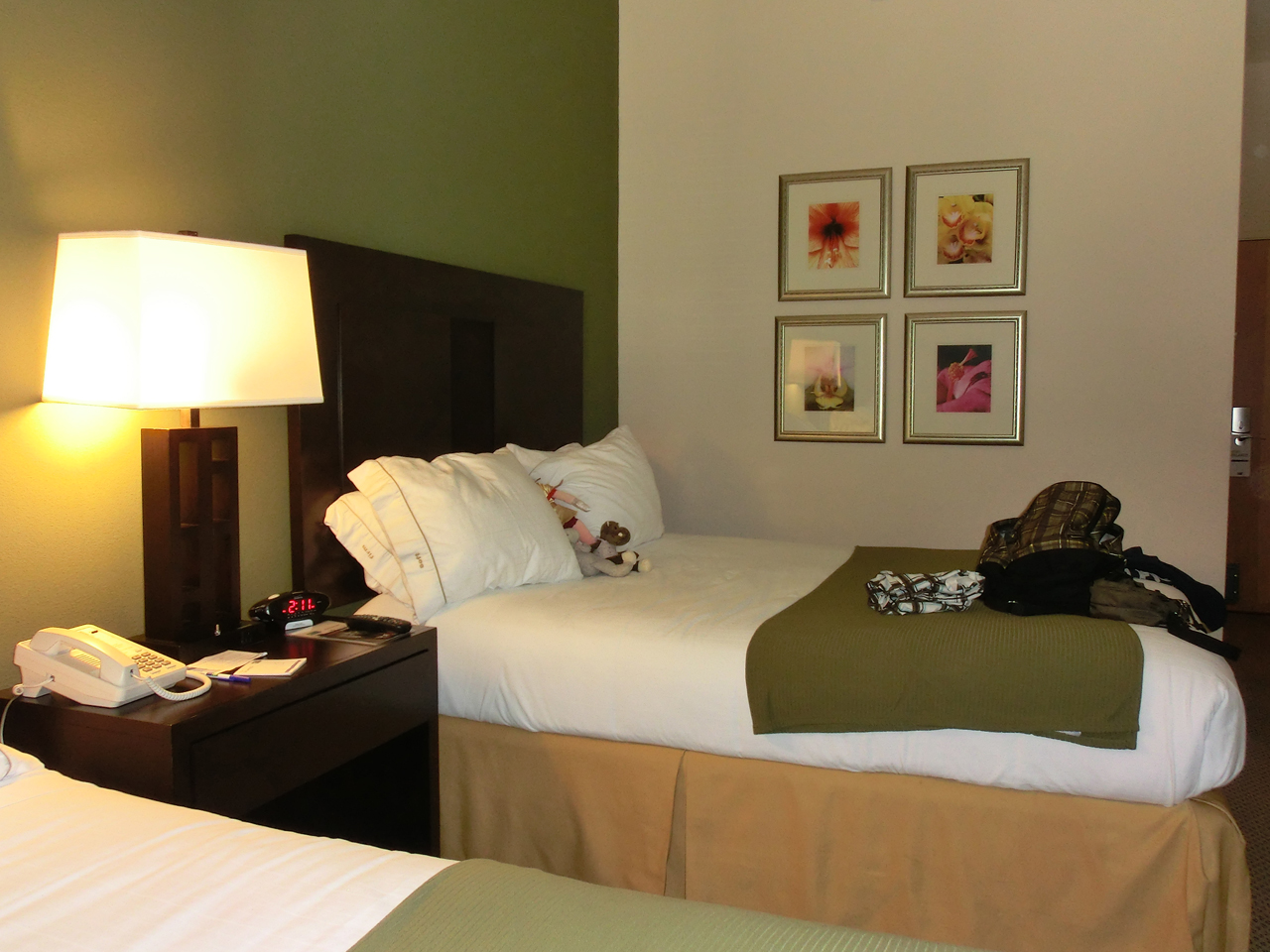 Queen Size Bed im Holiday Inn Express & Suites in Marathon
