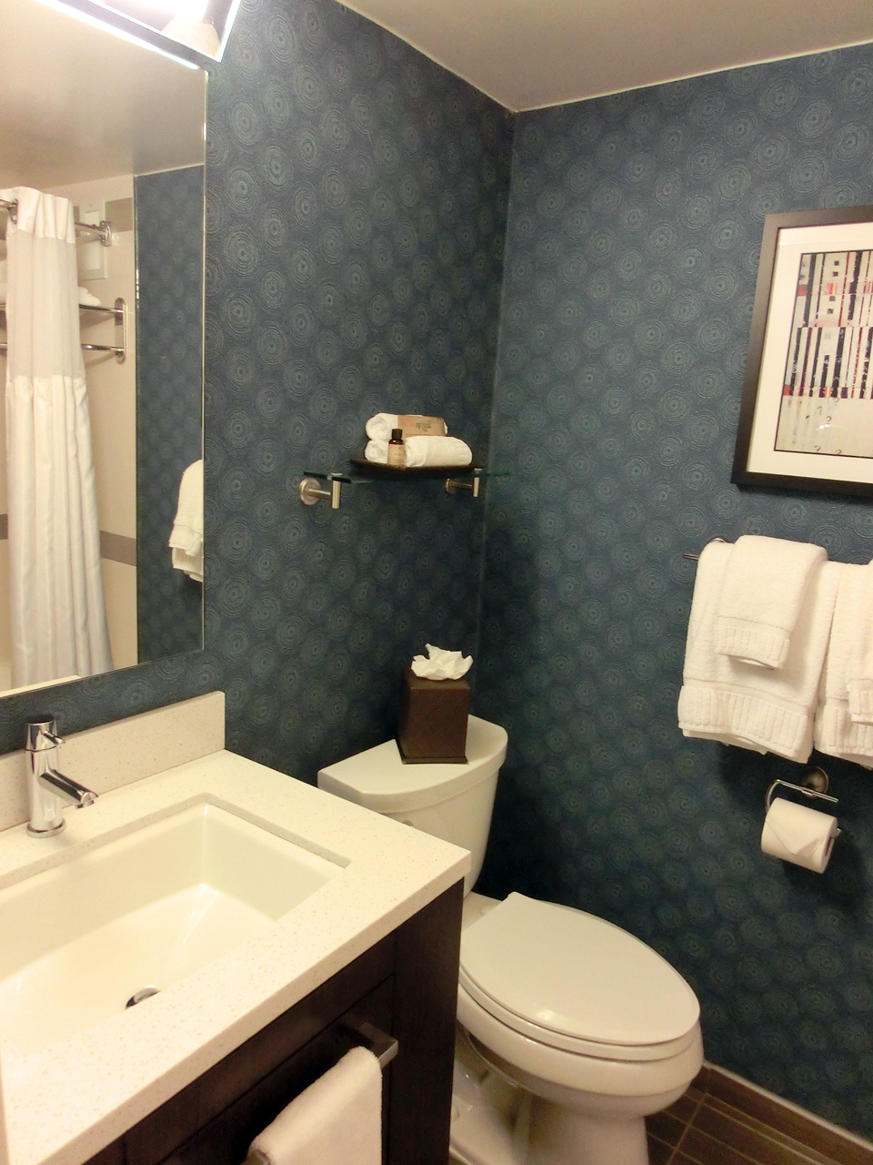 Anicht Badezimmer - Waschbecken und Toilette - The Liaison Capitol Hill - Washington D. C.