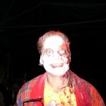 Fies lachender Zombie-Clown